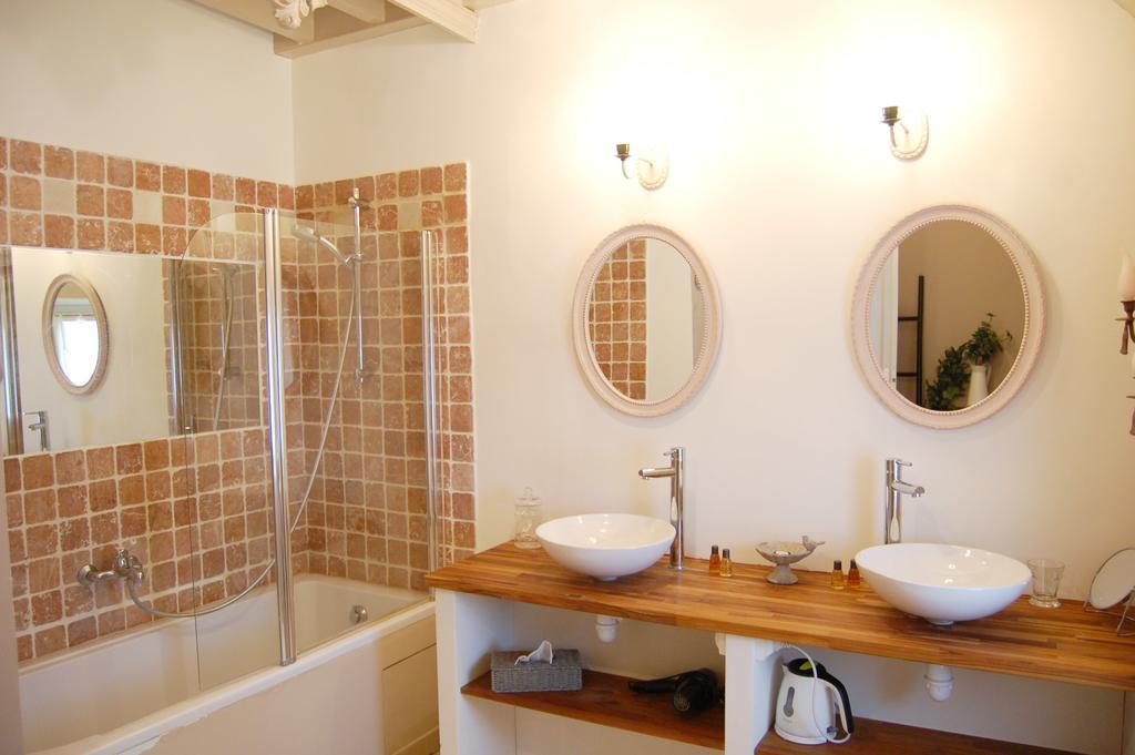 مبيت وإفطار Bornel Le Manoir Du Menillet الغرفة الصورة