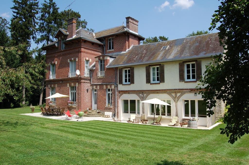 مبيت وإفطار Bornel Le Manoir Du Menillet المظهر الخارجي الصورة